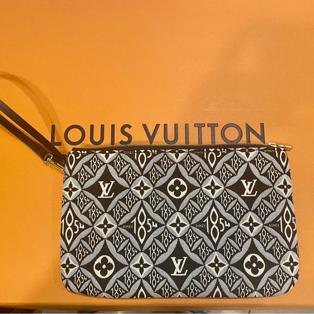 Louis Vuitton Zippered pouch- limited edition 1854 gris tapestry